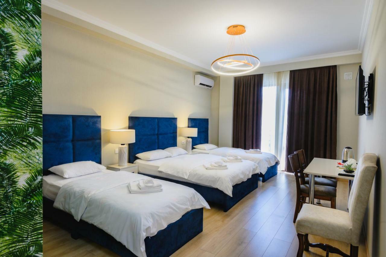 Golden Globe Boutique Hotel Tiflis Exterior foto